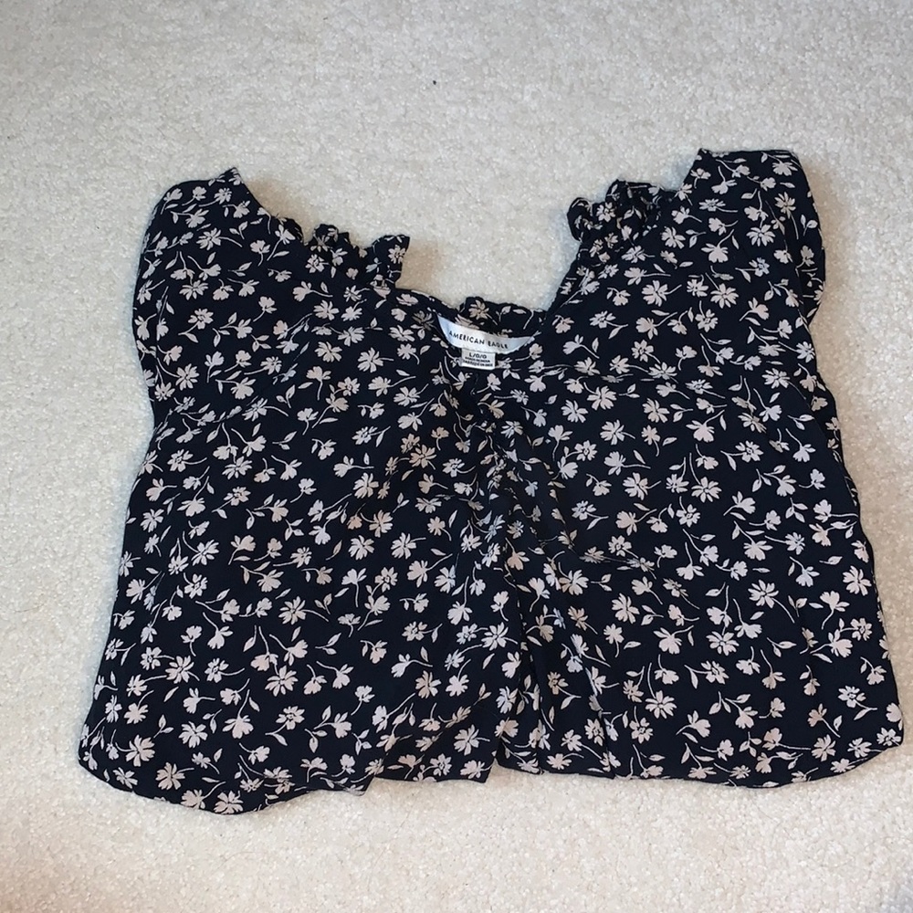 American Eagle floral blouse